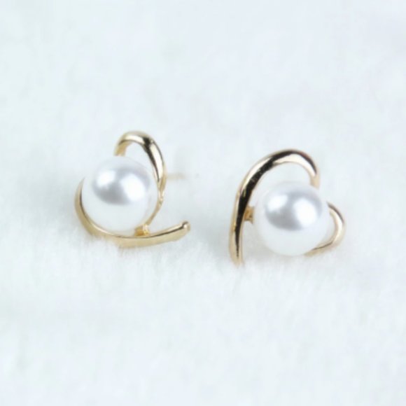 2pcs Heart Pearl Stud Push-Back Earrings Rose Gold Color - Picture 3 of 4